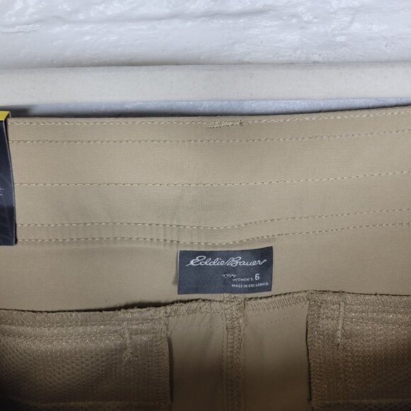 Eddie Bauer Women's Size 6 Shorts Rolled Hem Bermuda Short Brown UPF 50 - Picture 6 of 7